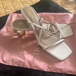 Miss Lola.. Camilla chain link mid heel.. Appox: 3”